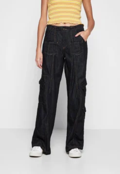 BDG Urban Outfitters Cargo - Jean Boyfriend - Black