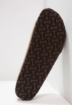 Birkenstock Arizona Soft Footbed Narrow Fit - Mules - Taupe 12 Birkenstock Arizona Soft Footbed Narrow Fit - Mules - Taupe -Vêtements Pour Femmes Magasin 3ee3509bb6514007ad21cbe6bb558484