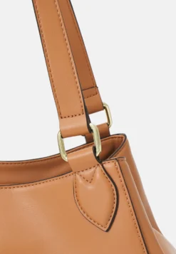 LOVE MOSCHINO Trousse De Toilette - Cammello 8 LOVE MOSCHINO Trousse De Toilette - Cammello -Vêtements Pour Femmes Magasin a6b451f714724422b8c992ffbe188030 scaled