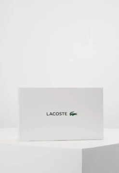 Lacoste Billfold Coin Box Set - Portefeuille - Black -Vêtements Pour Femmes Magasin cb338267a2f44a388707ad24ee8b45b6