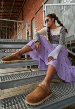 Vêtements Pour Femmes Magasin 34 Ugg Goldenstar - Chaussons - Chestnut