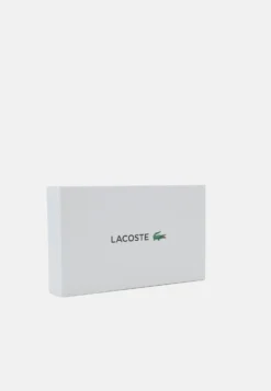 Lacoste Daily Lifestyle Slim Zip Wallet - Portefeuille - Noir -Vêtements Pour Femmes Magasin e6029db2abf84053ac86812b7fe0a3b3 scaled