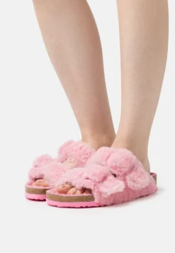Vêtements Pour Femmes Magasin 41 Birkenstock Arizona Big Buckle Regular - Chaussons - Teddy Candypink