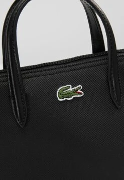 Lacoste Sac À Main - Black -Vêtements Pour Femmes Magasin f46b5997fe424a70b4b9c78e78228c00